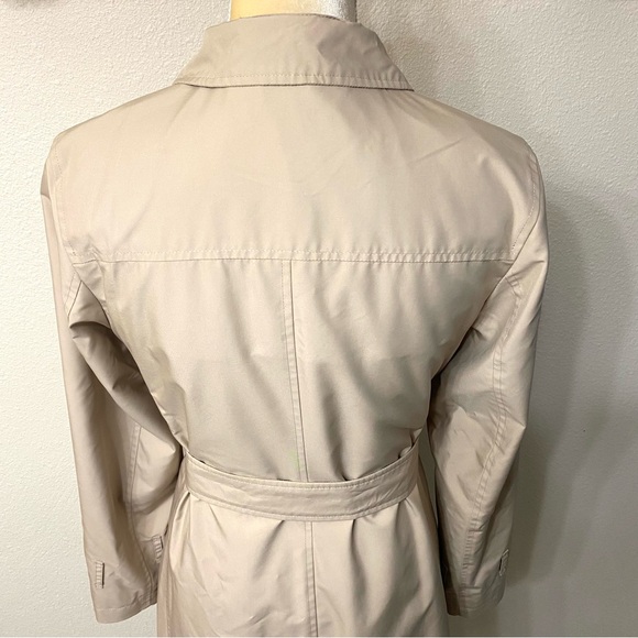 Burberry Tess Classic Trench Coat - Picture 7 of 15